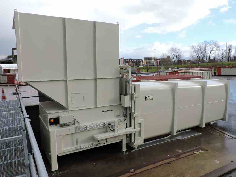 Static Compactors